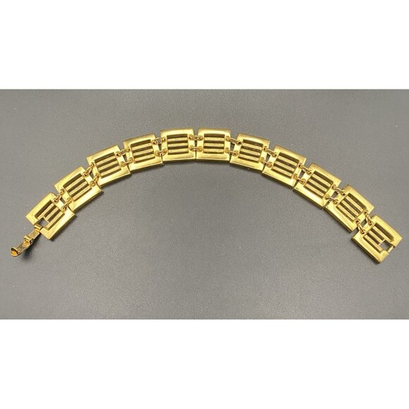 Vintage Crown Trifari Bracelet Textured Gold Tone Panel 7" Square 5/8" W Links - Picture 1 of 5